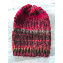 Bonnet rouge et brun